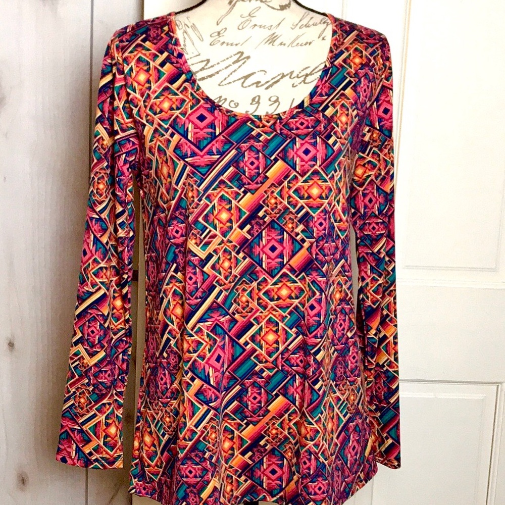 Medium/M Lynnae Long Sleeve NWT